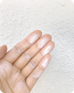 外壁のひび割れ