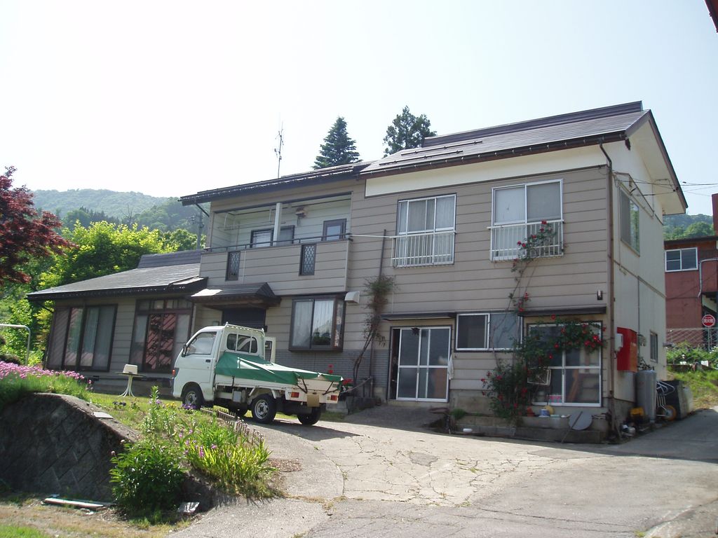 【飯山市】雨樋取替え～今まで雨樋を頼んでいた業者に来てもらえず困っていた所にちょうどチラシが入ってきた～