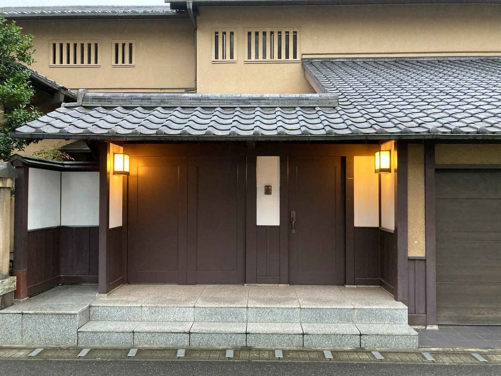 和風の住宅を外壁塗装するなら何色が良いの？おすすめの塗料も紹介！