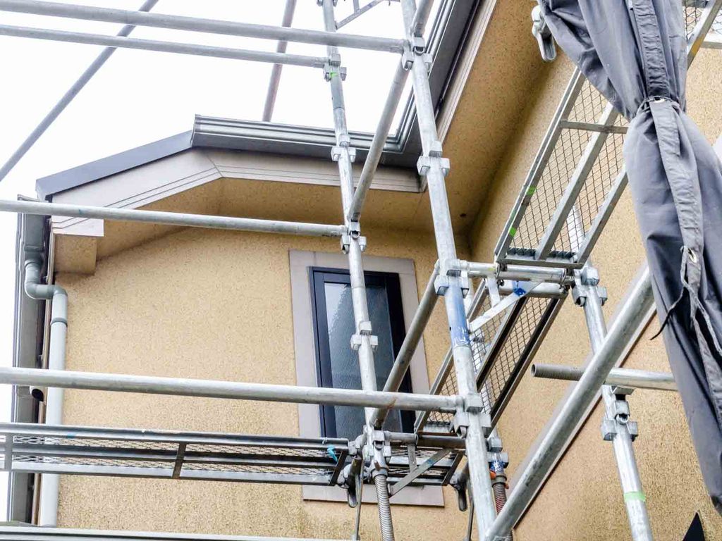 外壁塗装の足場でよく起こるトラブルとは？対策も紹介！