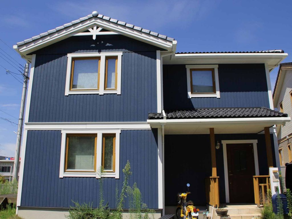 ネイビーの外壁の特徴とは？メリットやデメリットを紹介