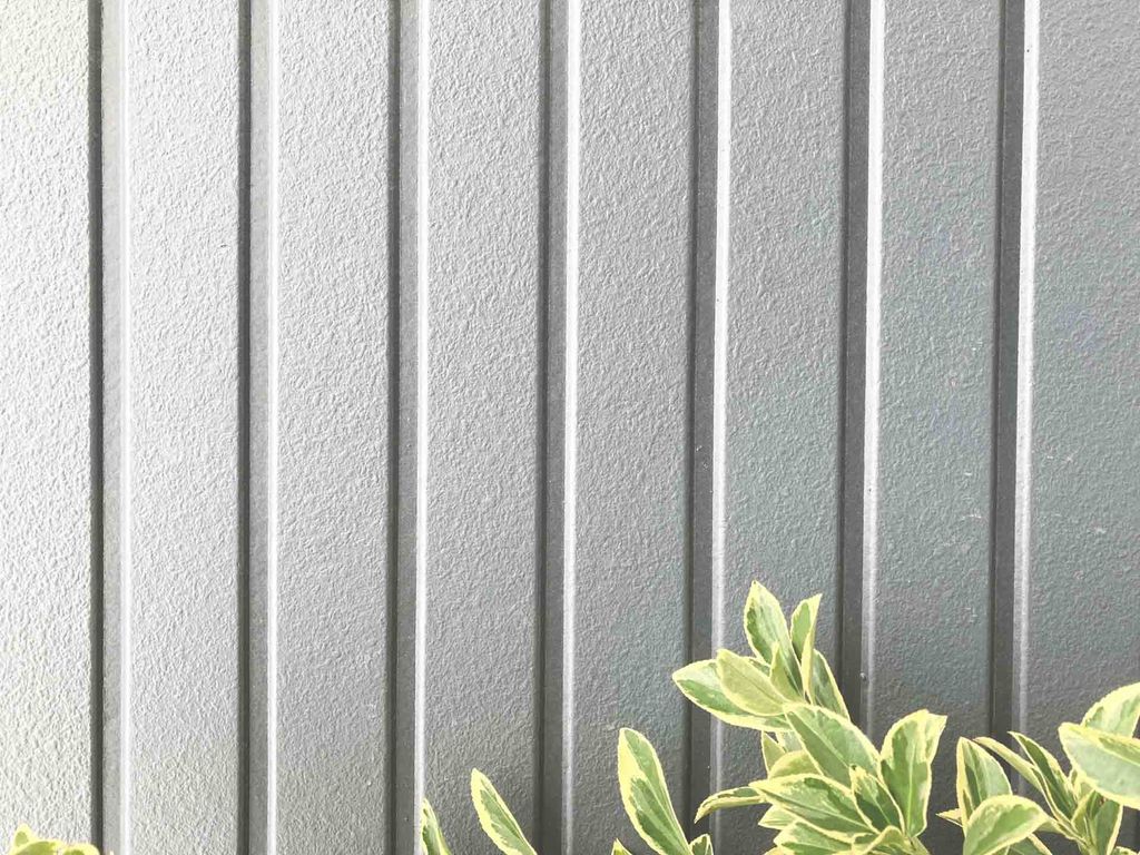 シルバー外壁で創るスタイリッシュな住まいの魅力