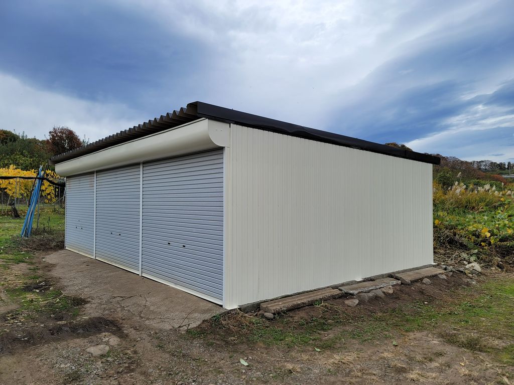 【中野市】外装塗装～細かい所のサビが目立ってきて、穴が開くのが心配だった～