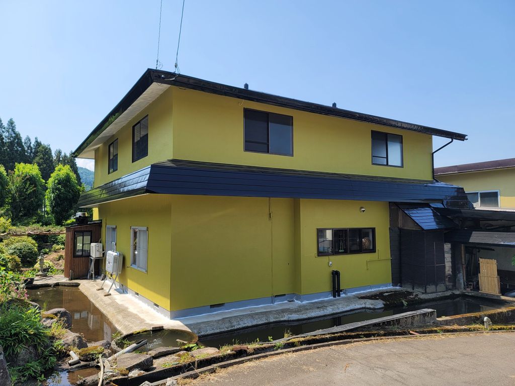 【木島平村】外装塗装～塗り替えを検討してる中、近所で塗装作業中の当社を気に入り依頼～