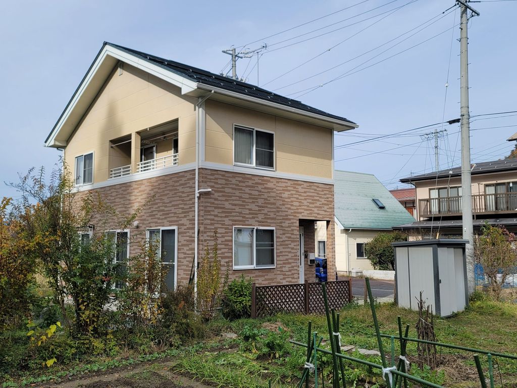 【山ノ内町】雨樋取替え・屋根塗装～玄関上の雨樋が雪で壊れて雨水が玄関先に落ちて困っている～