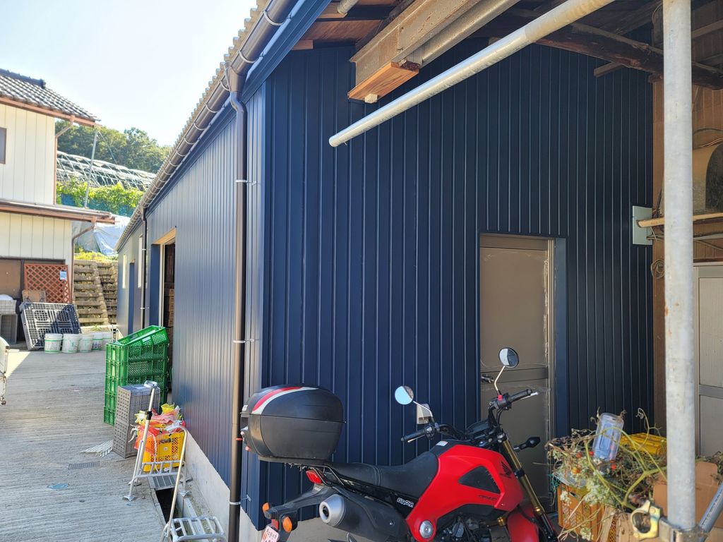 【中野市】農業用倉庫改修～荷造り作業中の冷気と風がつらい季節。リンゴまで凍らせてしまうなんて…。なんとかしなきゃと、ずっと思っていました～